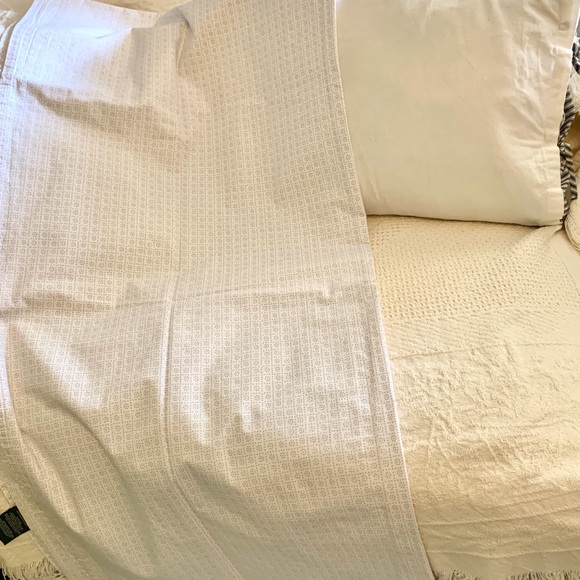 Lauren Ralph Lauren Farmhouse Queen Flat Sheet Neutral Shade Tiny Dot Flowers - Picture 13 of 13